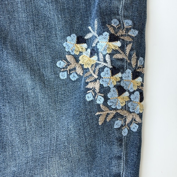 J.Jill Weekender Straight Leg Embroidered Flowers - Picture 2 of 4